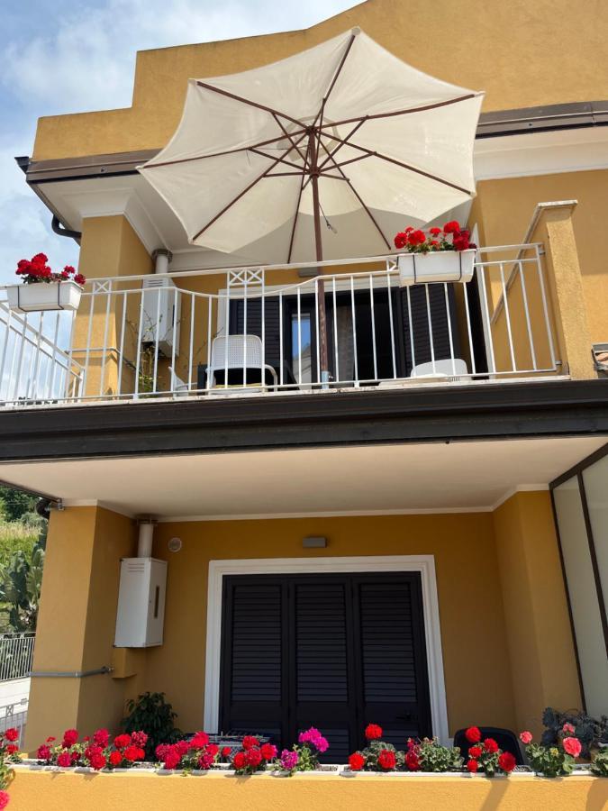 Residenza De Luca Apartment Тропеа Екстериор снимка