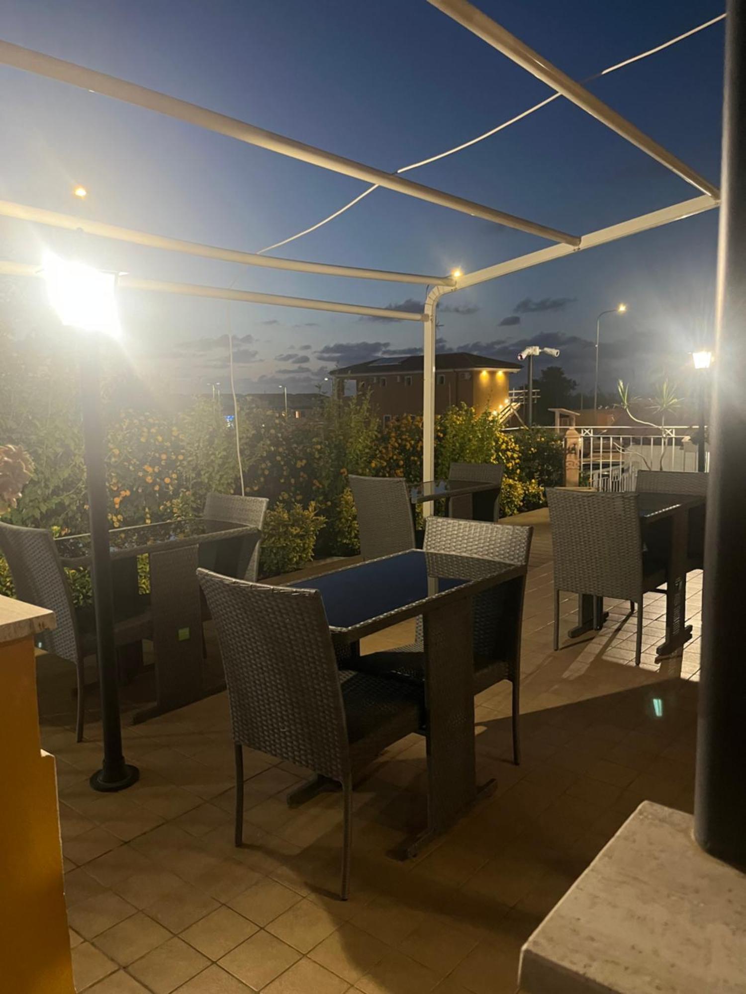 Residenza De Luca Apartment Тропеа Екстериор снимка